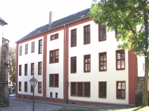 Das alte Lehrerseminar neben der St. Petri-Pauli-Kirche (Foto Sauerzapfe)