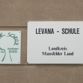 Hinweistafel auf die Levana-Schule - ehemalige BBS (Foto Sauerzapfe)