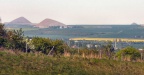 Panoramablick auf die drei Mansfelder Spitzkegelhalden (Foto Dr. S. König – 2007)