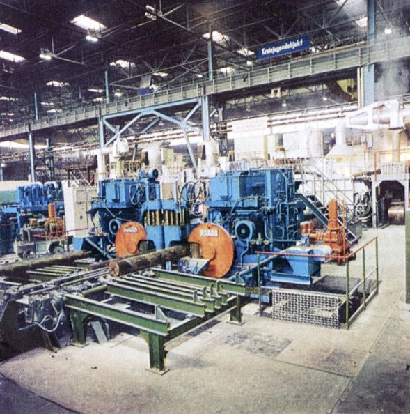 Messing-Bolzengießmaschinet (Foto Mansfeld-Kombinat - Exportbroschüre 3).jpg