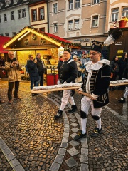 Bild 04 Stollenanschnitt - Die Transportbrigade.